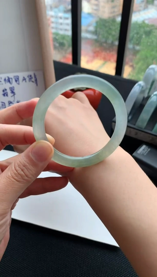 未镶嵌手镯翡翠7*?A货51