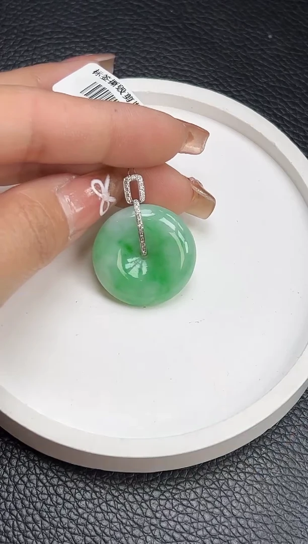 【闪购商品】翡翠颈饰18K金镶嵌YM911-3 平安扣