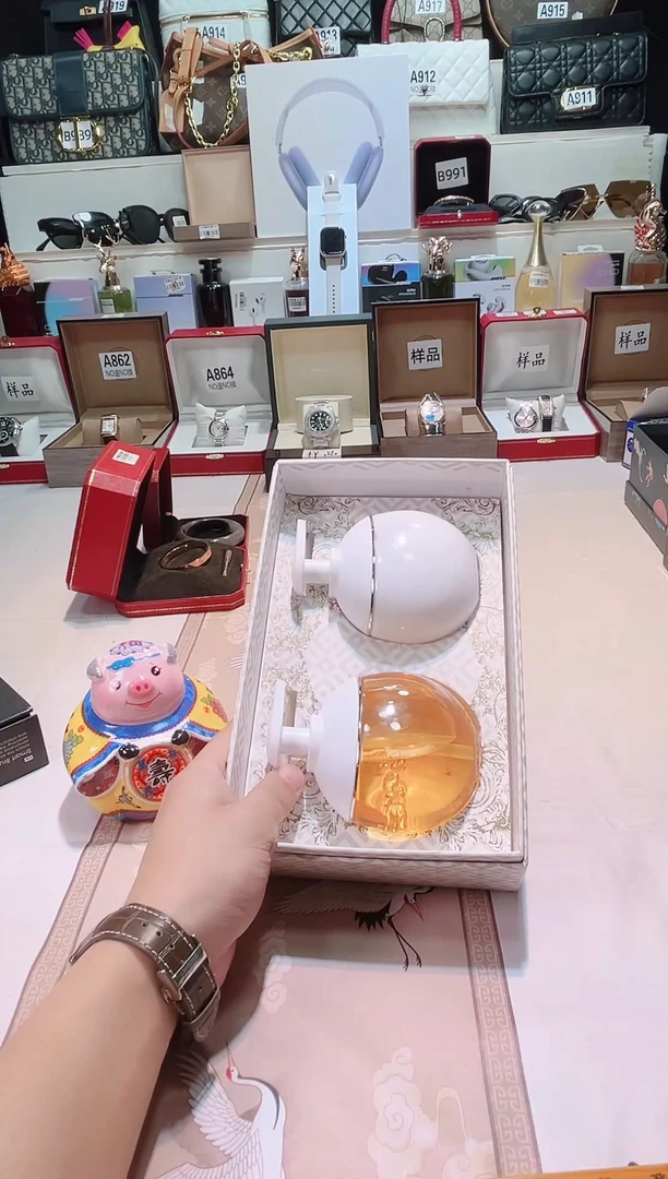 瓷片瓷器 库房到期 全部地板价@@1