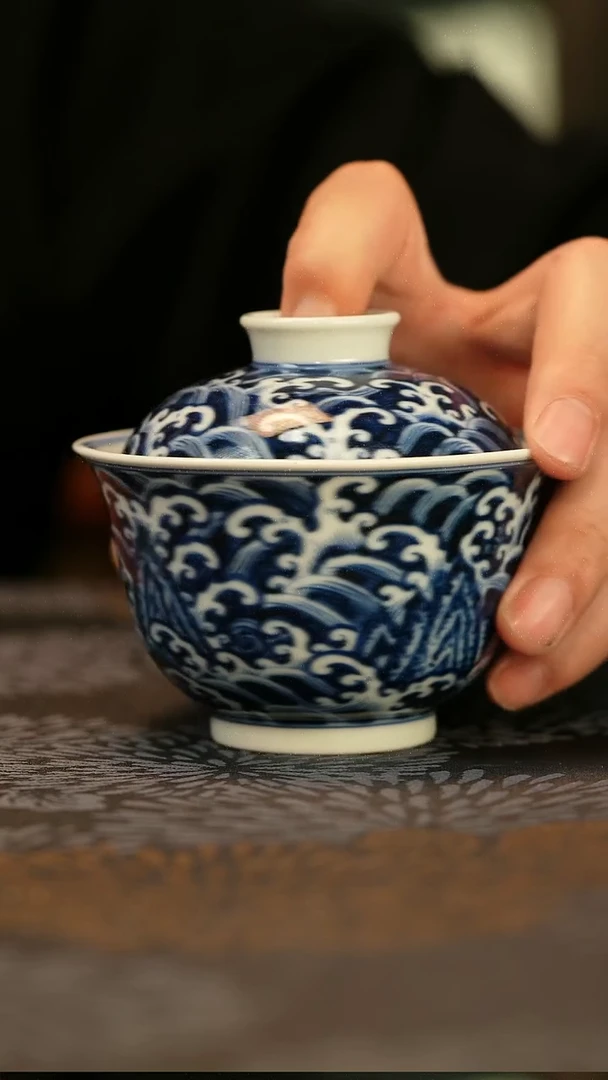 中式不合缝江崖海水盖碗