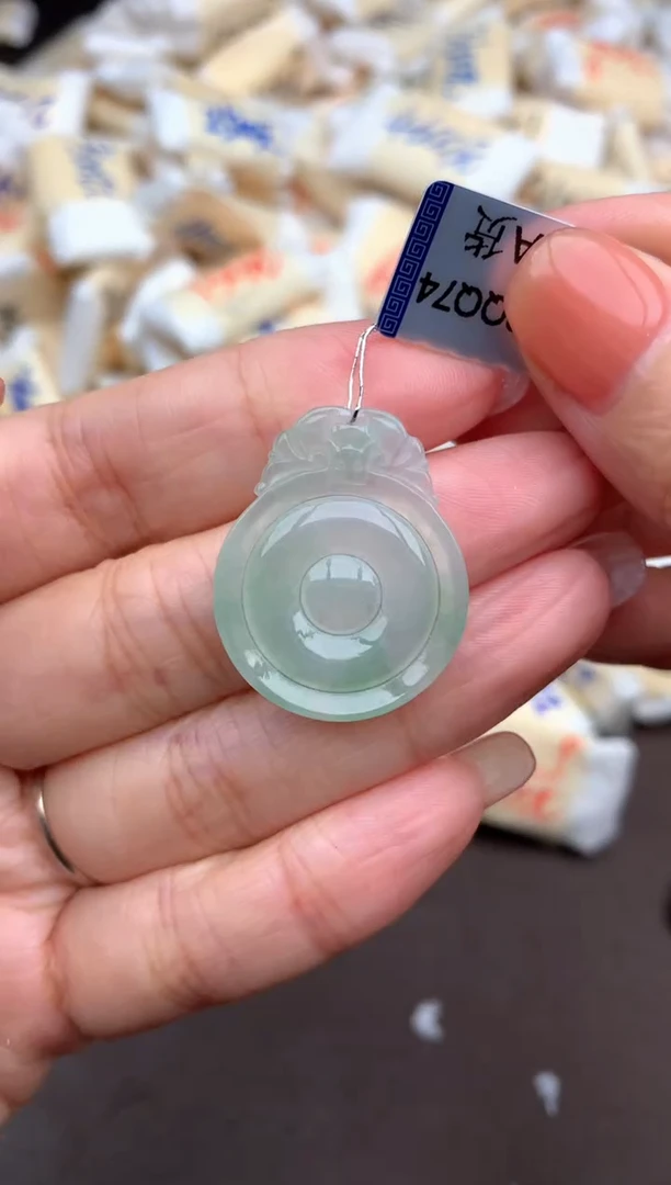未镶嵌挂件翡翠一
