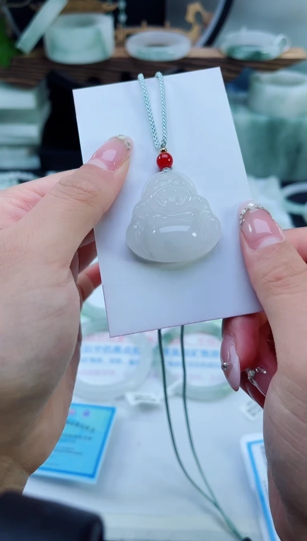 未镶嵌手镯石英质玉（天山翠）乐佛2