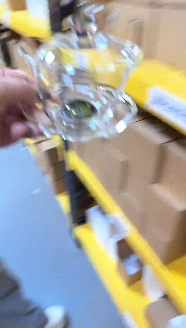 黄花盖碗