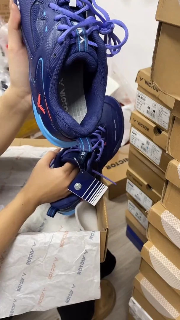 威克多正品微瑕  48    9200ntd蓝色    43