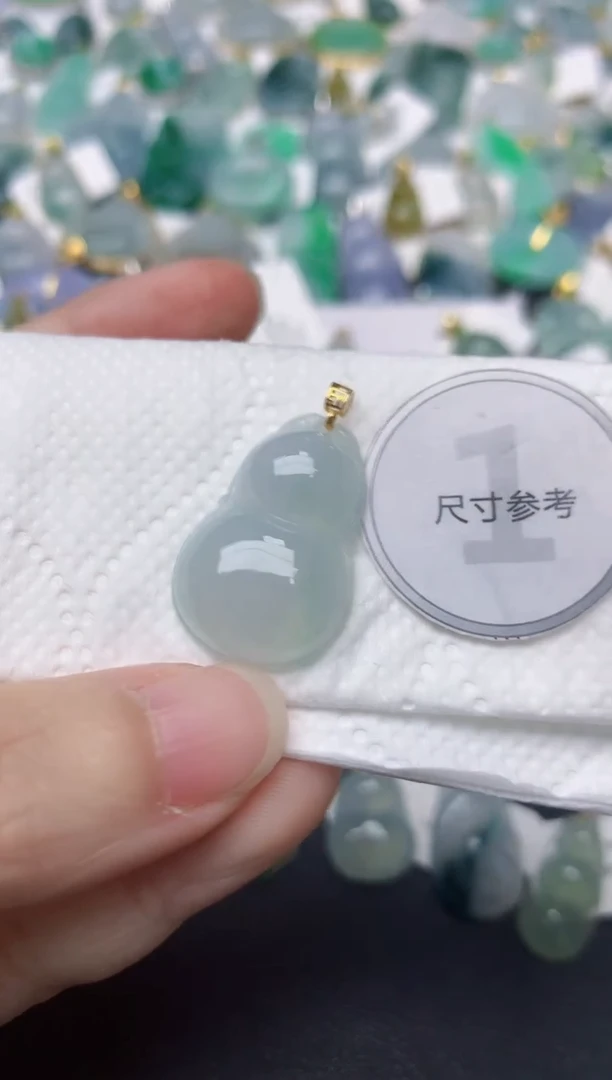 颈饰18K金镶嵌翡翠天然缅甸A货翡翠