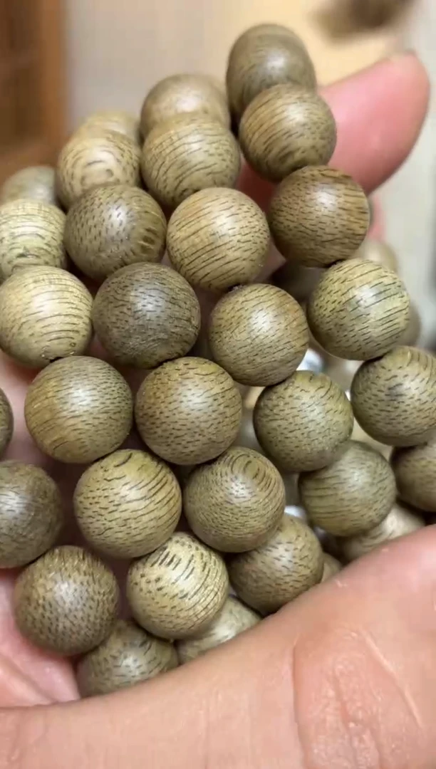 沉香手串 文莱圆珠单圈1.1多样性发其一