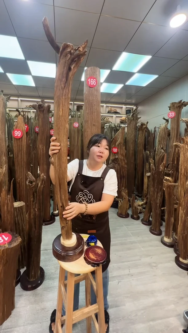 沉香碎屑沉香沉香原料摆件工艺品一百元以上带底座