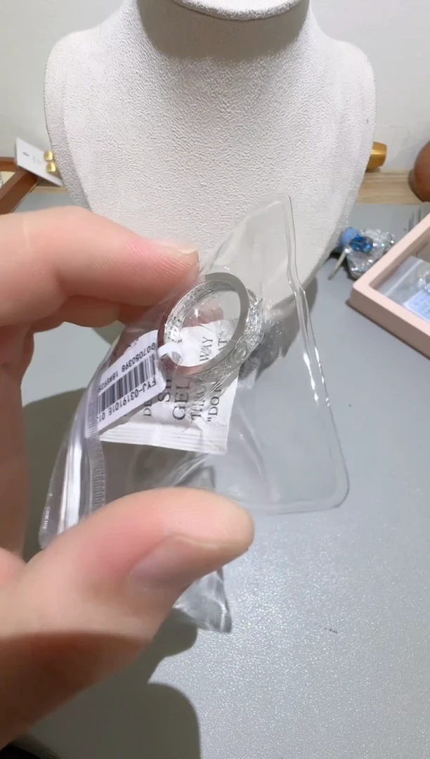 925银合成立方氧化锆团***呀B149