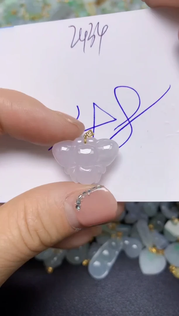 【闪购商品】翡翠挂件18K金镶嵌 天然翡翠A货