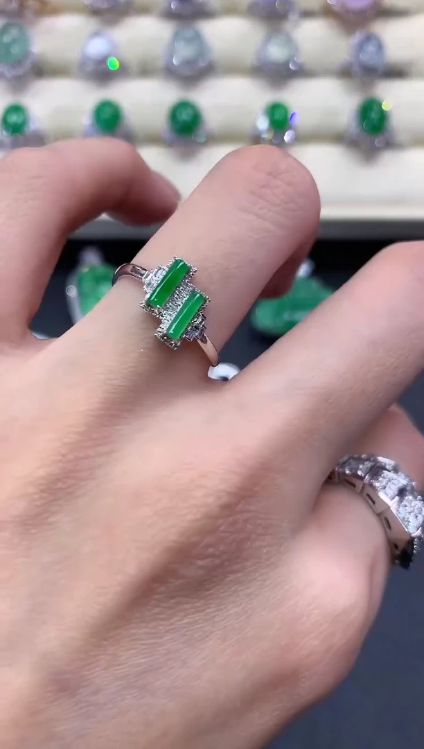 【闪购商品】翡翠戒指18K金镶嵌a14