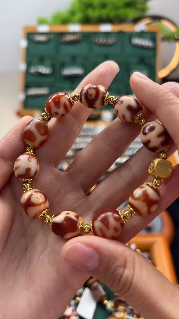 玛瑙/玉髓（覆膜）颈饰合金63.（微瑕）