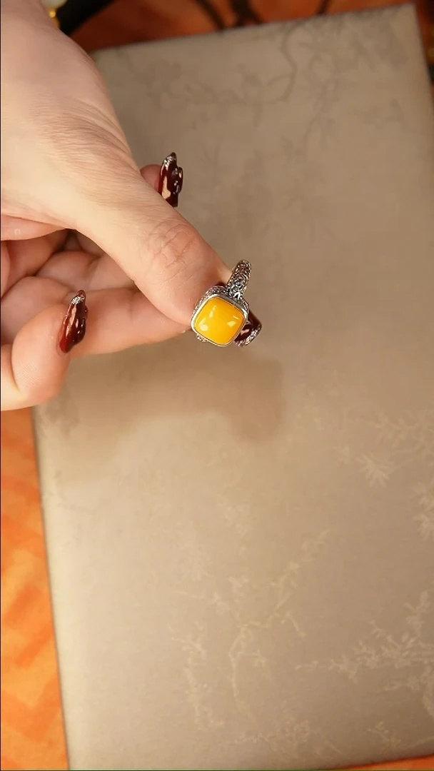 【闪购商品】琥珀戒指银S925镶嵌戒指