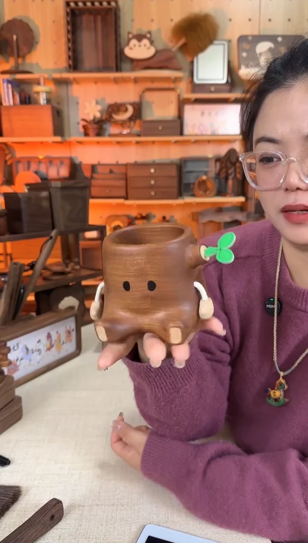 木乌檀木实木树桩笔筒