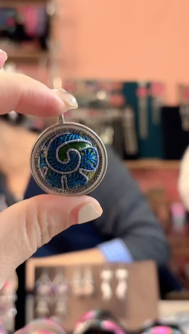 织绣艺枝独绣手工饰品168