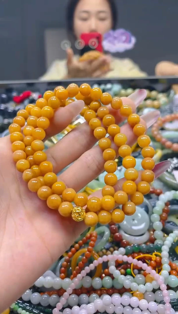 颈饰未镶嵌翡翠8MM/S/翡翠A货，一件也是批发价