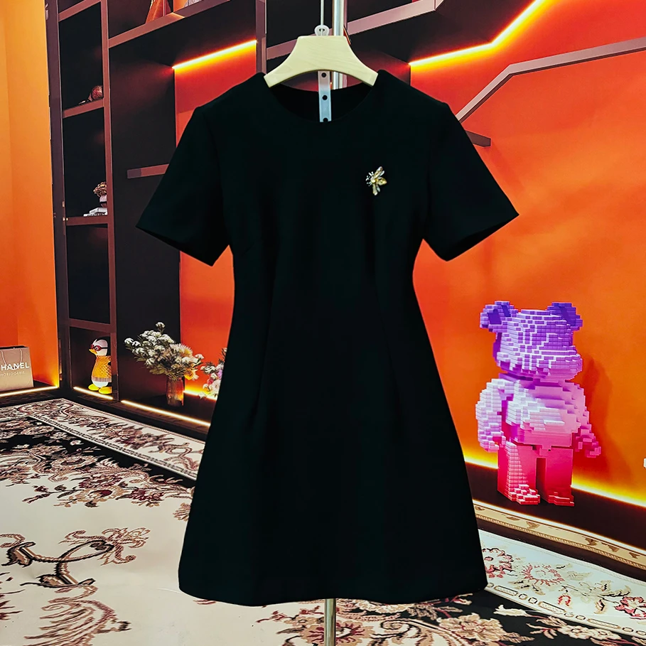 夏季短袖女装薄连衣裙气质轻奢休闲简约纯色设计师礼服小黑裙子新