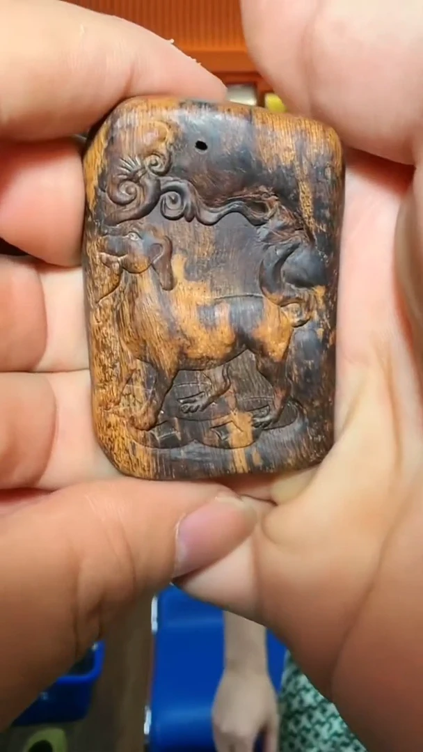 沉香吊坠186号生肖狗多样性发一