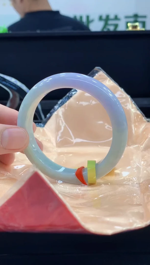 未镶嵌手镯翡翠翡翠手镯
