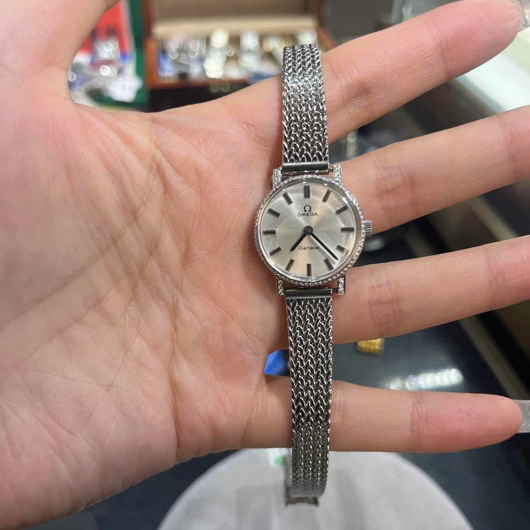 95新 Omega/欧米茄 手动机械后钻23mm/公价32999/w13190