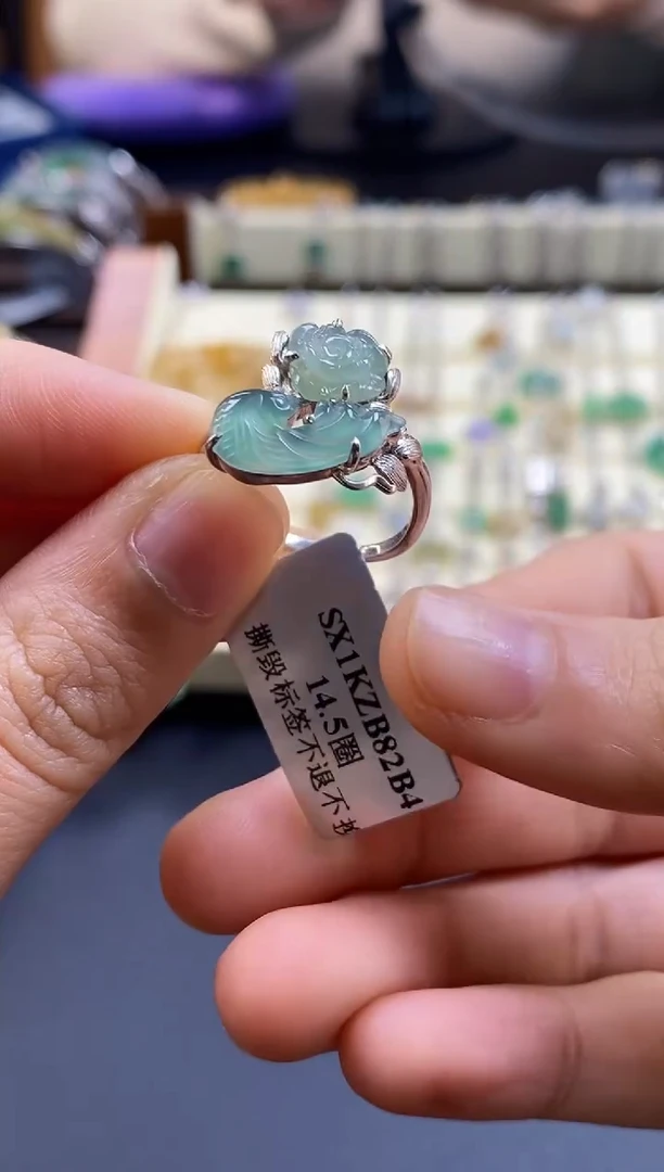 颈饰银S925镶嵌翡翠18873