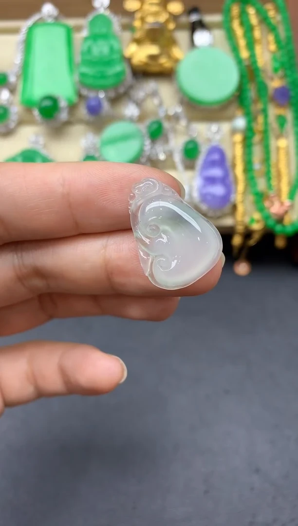 翡翠未镶嵌颈饰30中国好珍宝