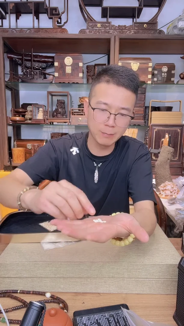 乌木类架子836猛犸0.2*0.6隔片8片