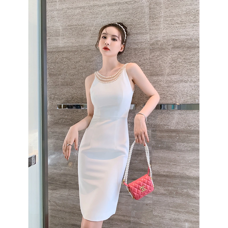 白色连衣裙女夏吊带轻奢名媛高级感宴会气质赫本风小礼服平时可穿