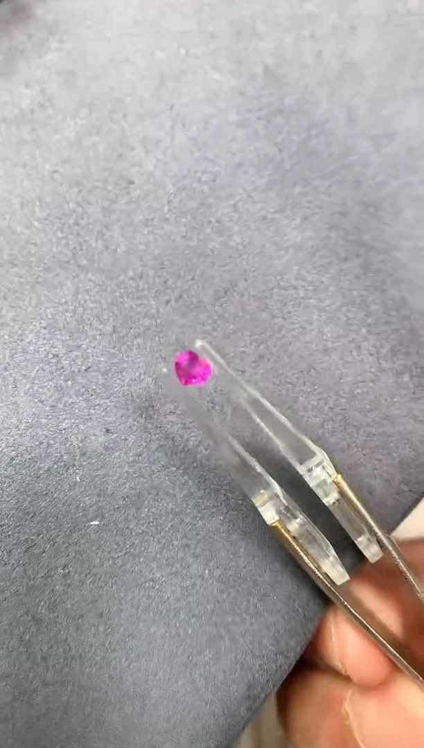 裸石蓝宝石0.35ct 31