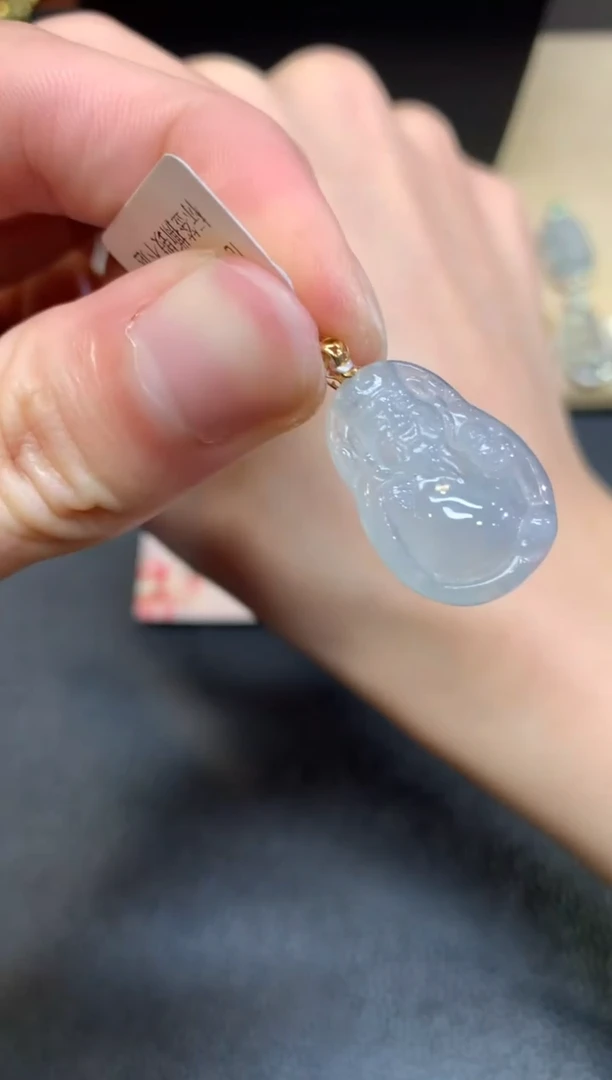 【闪购商品】翡翠颈饰18K金镶嵌财神爷【无服务费】
