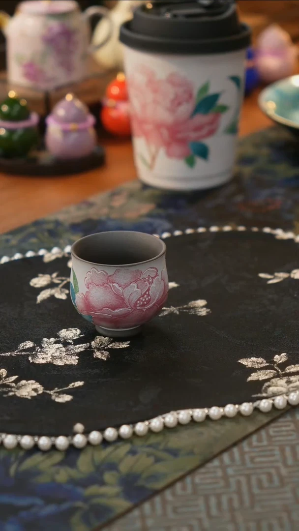 壶老岩泥牡丹客杯