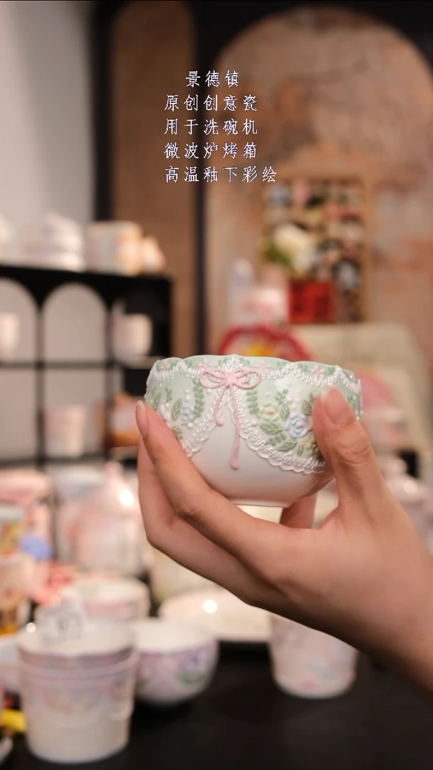 摆件景德镇手工手绘高温釉下彩