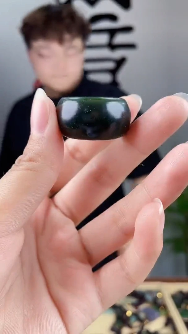 和田玉未镶嵌挂件拍一发一，多样性发货