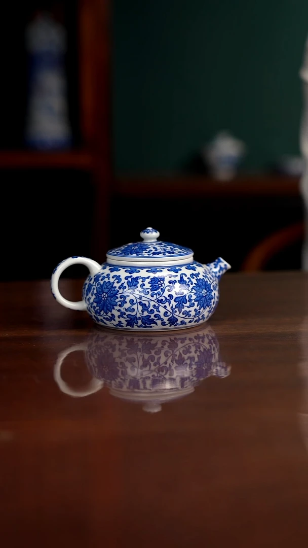 晓月柴窑 缠枝茶壶