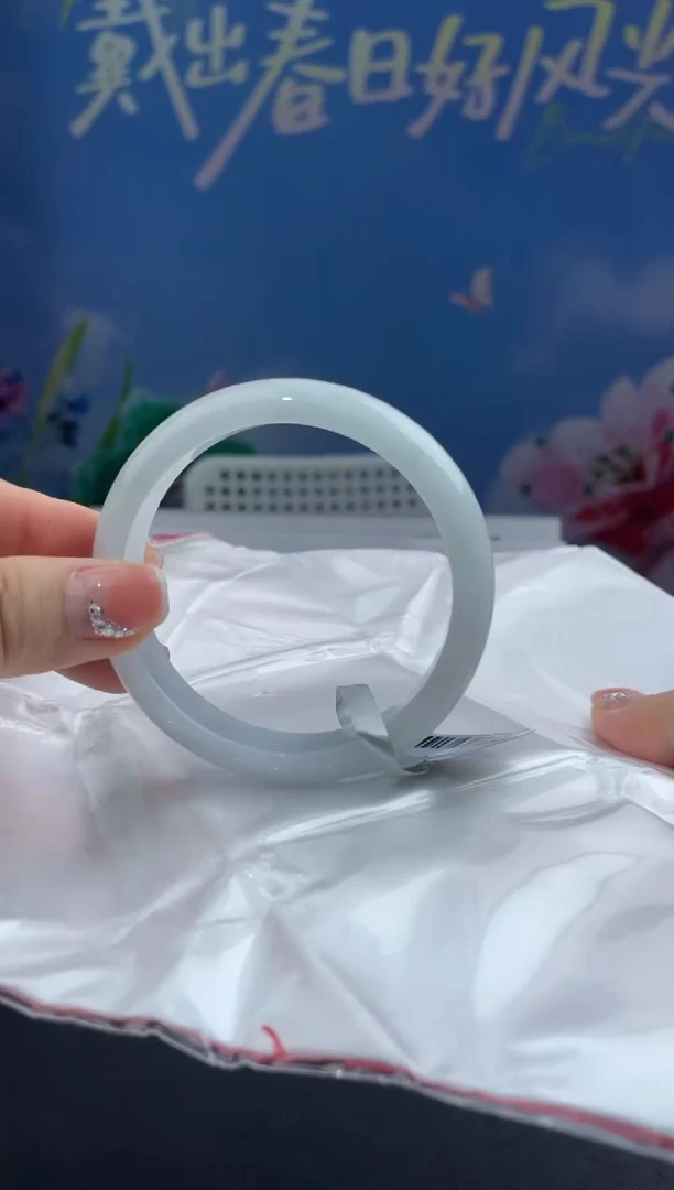 翡翠手镯未镶嵌11翡翠手镯