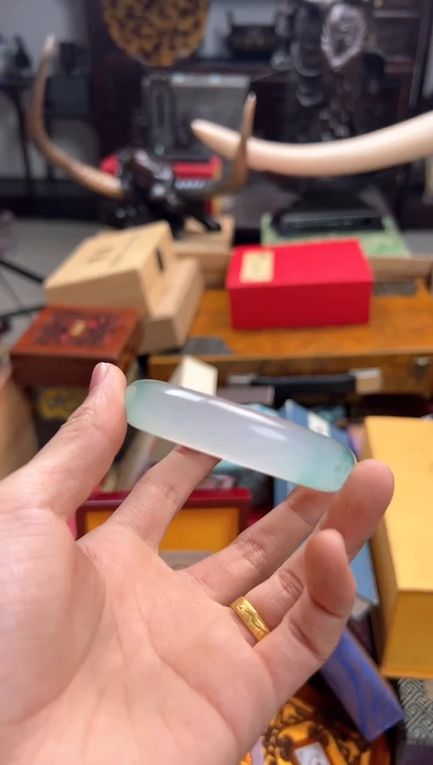 【闪购商品】翡翠手镯未镶嵌—————————镯子