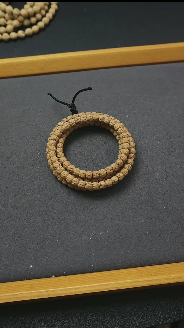 吊坠柏香籽/百香籽魂尊