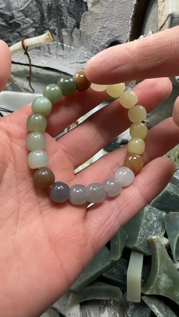 【闪购商品】和田玉颈饰未镶嵌手串