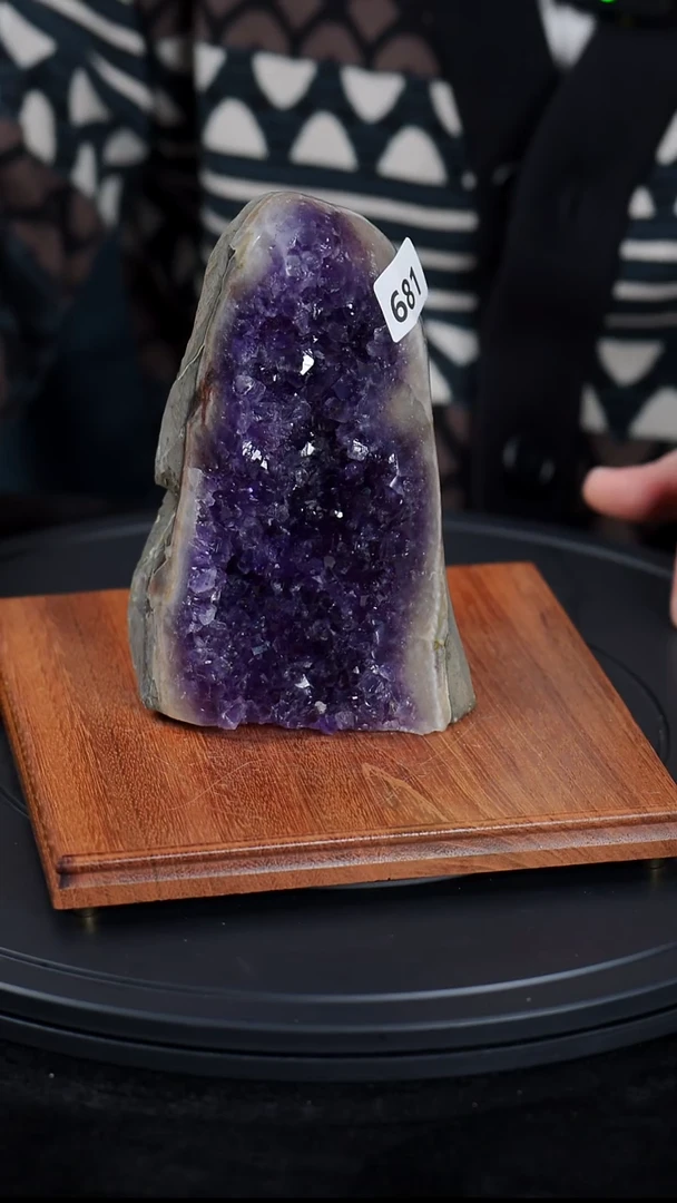 【闪购商品】紫晶大型摆件（非配饰）未镶嵌水晶