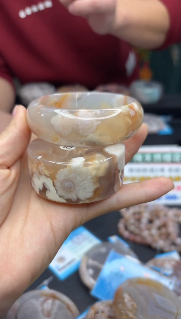 【闪购商品】石英质玉手镯未镶嵌192（59圈赠送镯心）