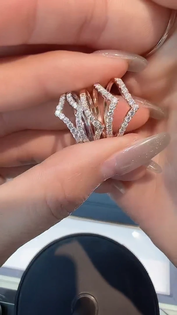 【闪购商品】钻石戒指/指环18K金镶嵌多样性发一