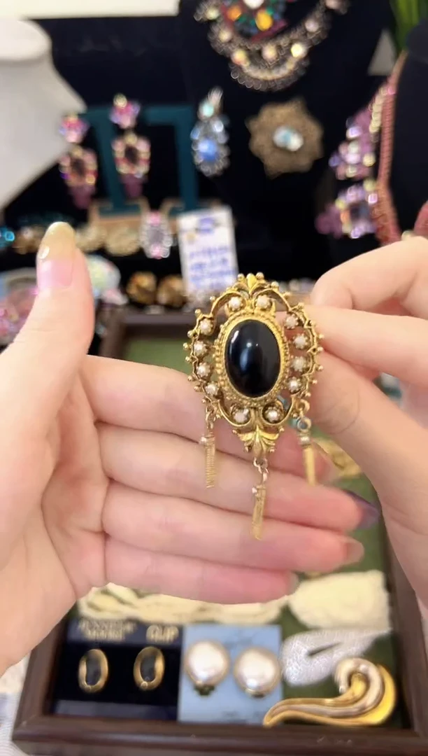 铁合金合成碳硅石491胸针