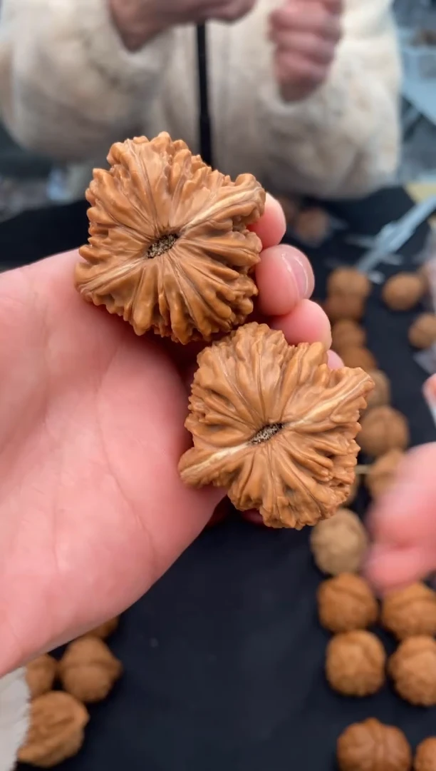 【闪购商品】文玩核桃把件汉高楼43-t707