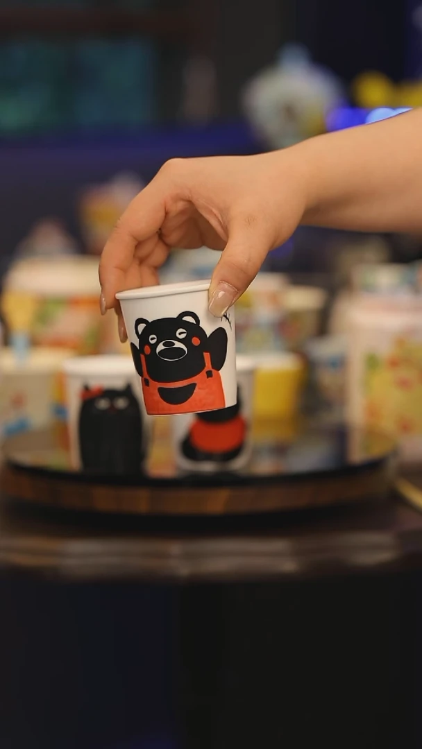 【闪购商品】摆件随机景德镇釉下彩绘设计师款式陶瓷