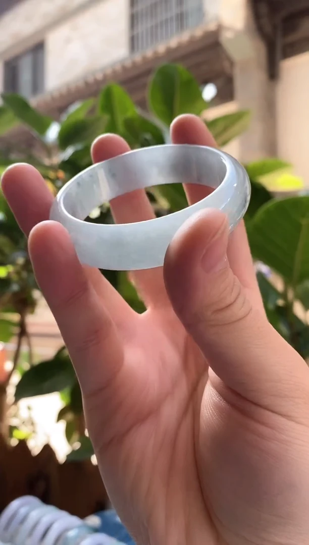 【闪购商品】翡翠手镯未镶嵌53圈