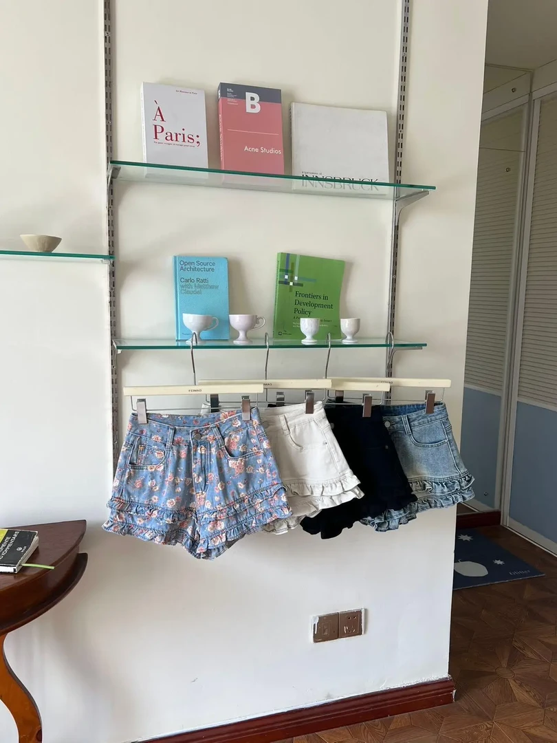 赵小小【心动N次神裤!】韩版美式木耳边牛仔热裤辣妹显瘦短裤96057