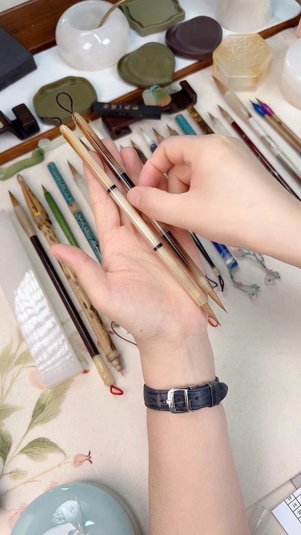 合三舍直播间花牛角