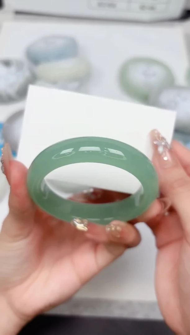 石英质玉手镯未镶嵌62-55.0