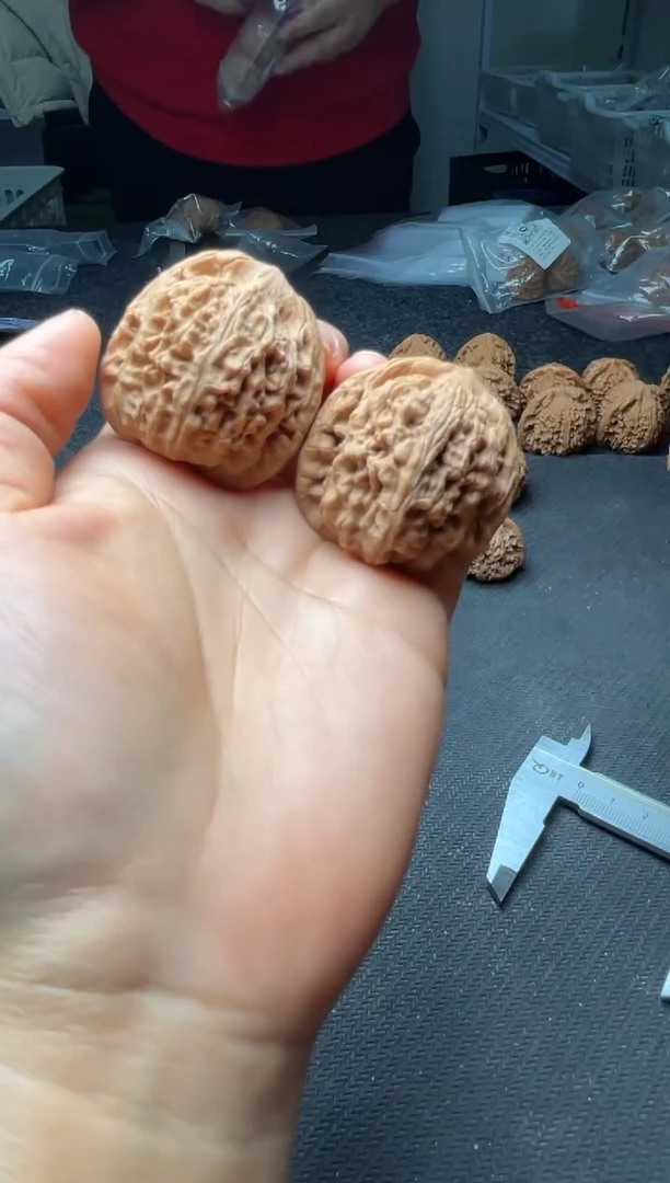 把件文玩核桃w252  望月 38尺