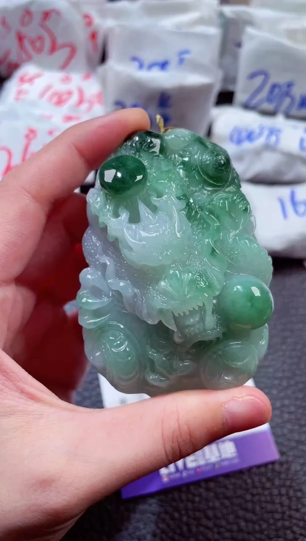 翡翠未镶嵌颈饰00016579
