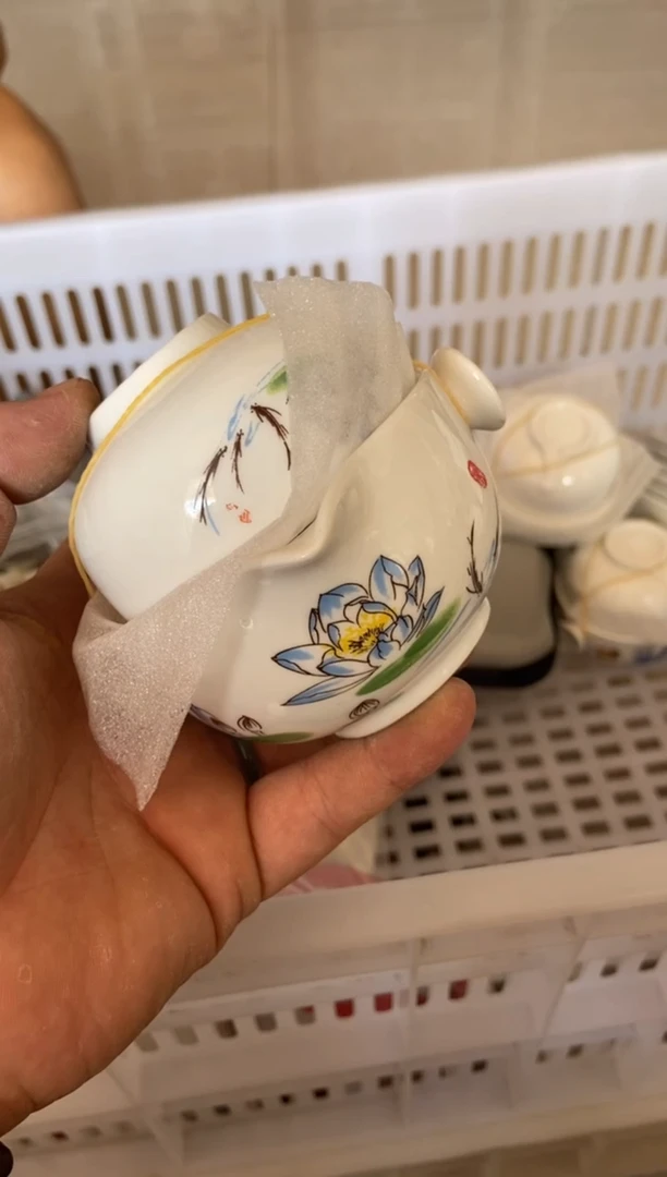 无运费险有瑕疵的摄影的产品有使用过的痕迹有点脏介意勿拍